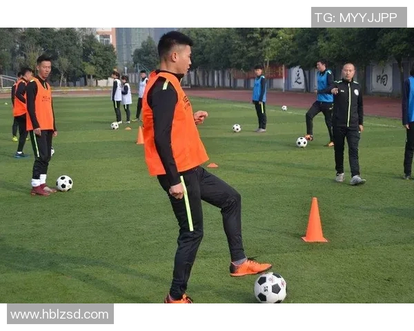 温江足球培训学校助力青少年成长打造未来足球明星的摇篮